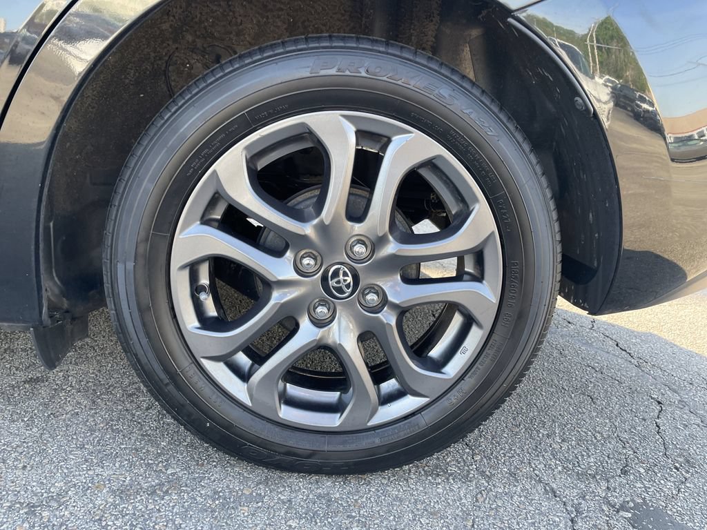 Used 2019 Toyota Yaris LE FWD image 10