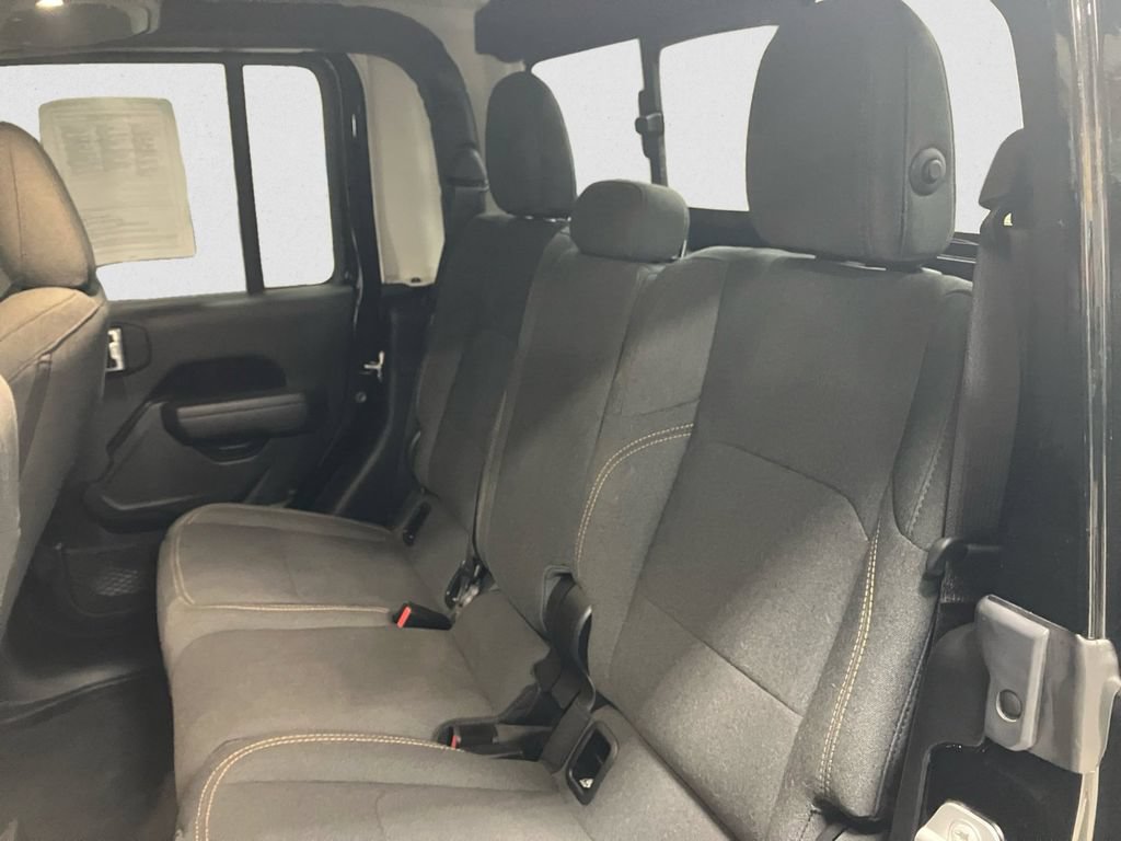 Used 2025 Jeep Gladiator Sport AWD/4WD image 13