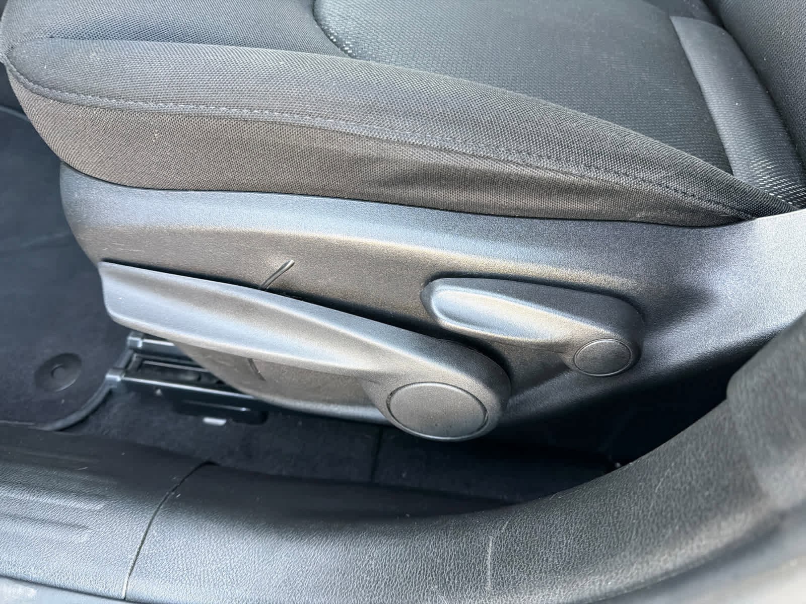 Used 2016 Jeep Renegade Sport w/ Power & Air Group image 19