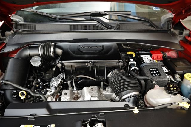 Used 2024 Jeep Compass Latitude image 30