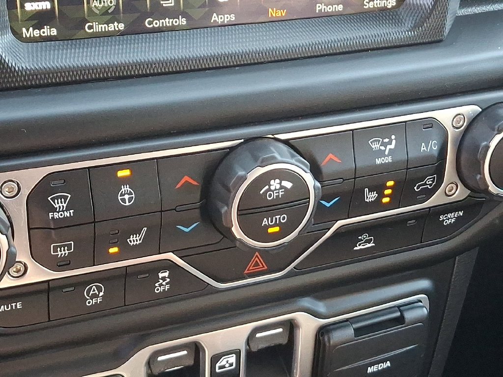 Used 2021 Jeep Gladiator Mojave AWD/4WD image 15