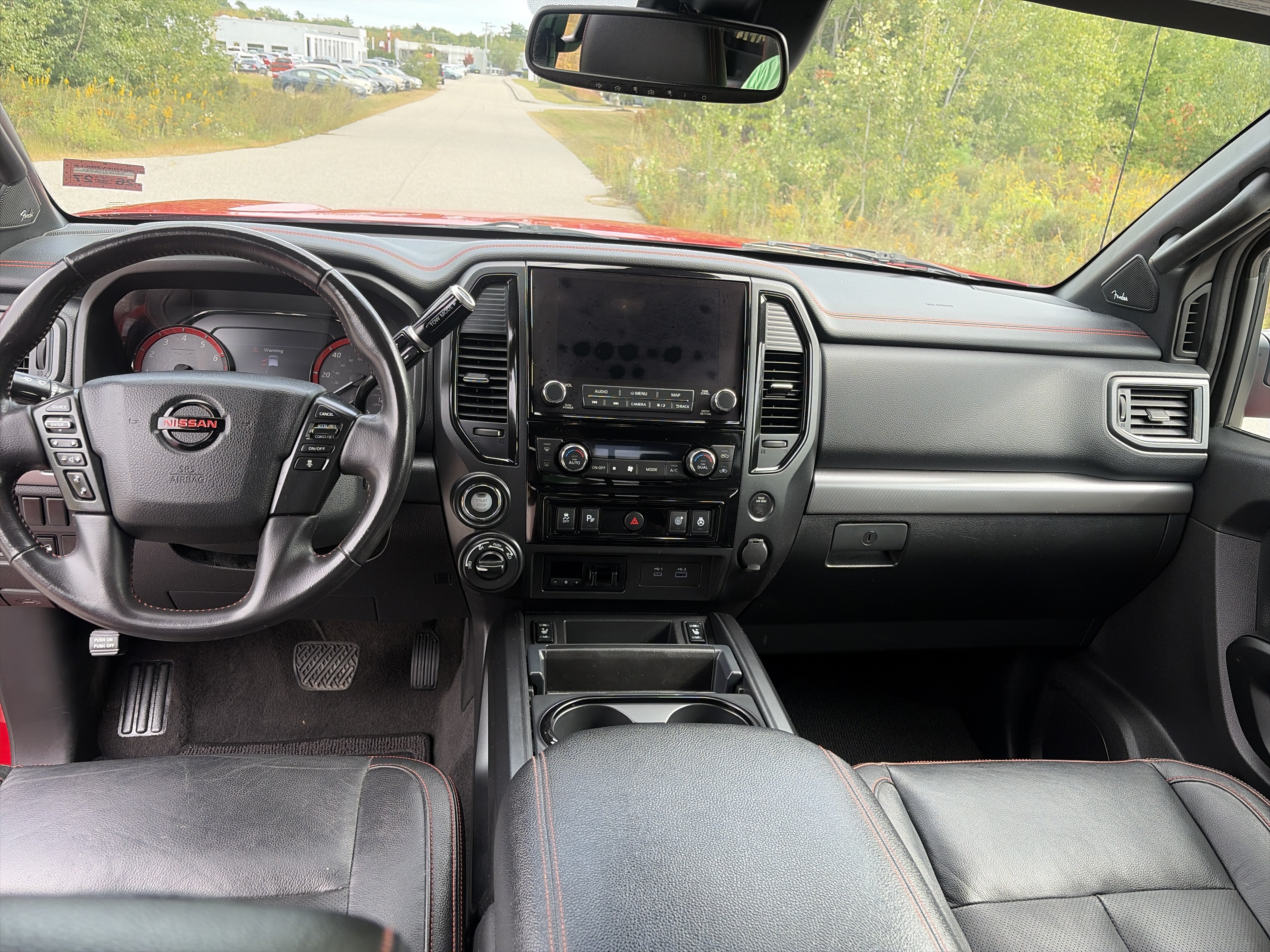 Used 2021 Nissan Titan PRO-4X w/ Pro-4x Convenience Package AWD/4WD image 23