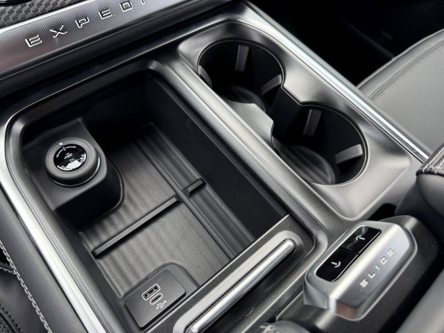 New 2026 Ford Expedition Max Platinum w/ Stealth Appearance Package AWD/4WD image 31
