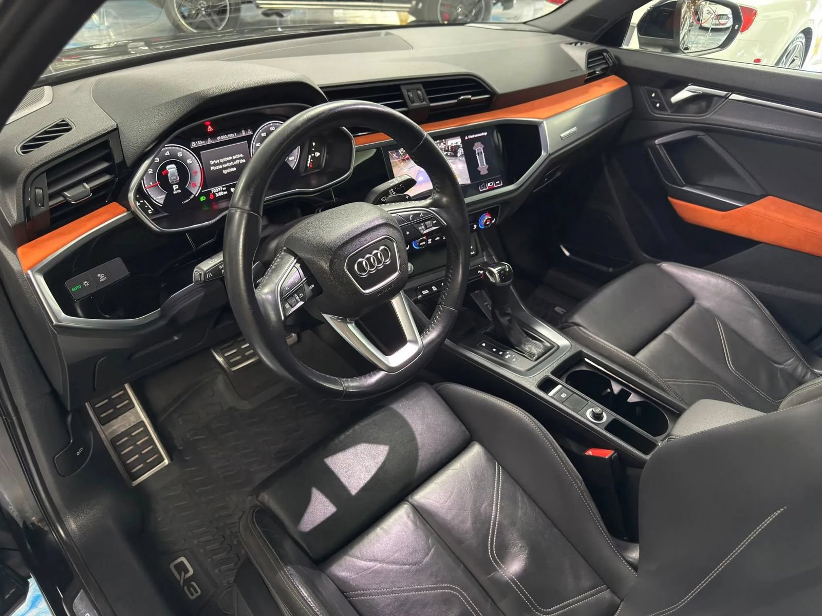 Used 2020 Audi Q3 2.0T Premium Plus w/ Premium Plus Package AWD/4WD image 30
