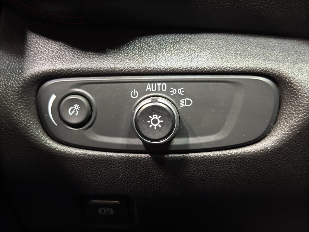 Used 2019 Chevrolet Blazer RS image 35