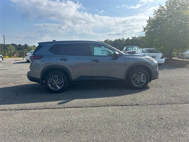 New 2026 Nissan Rogue S image 3