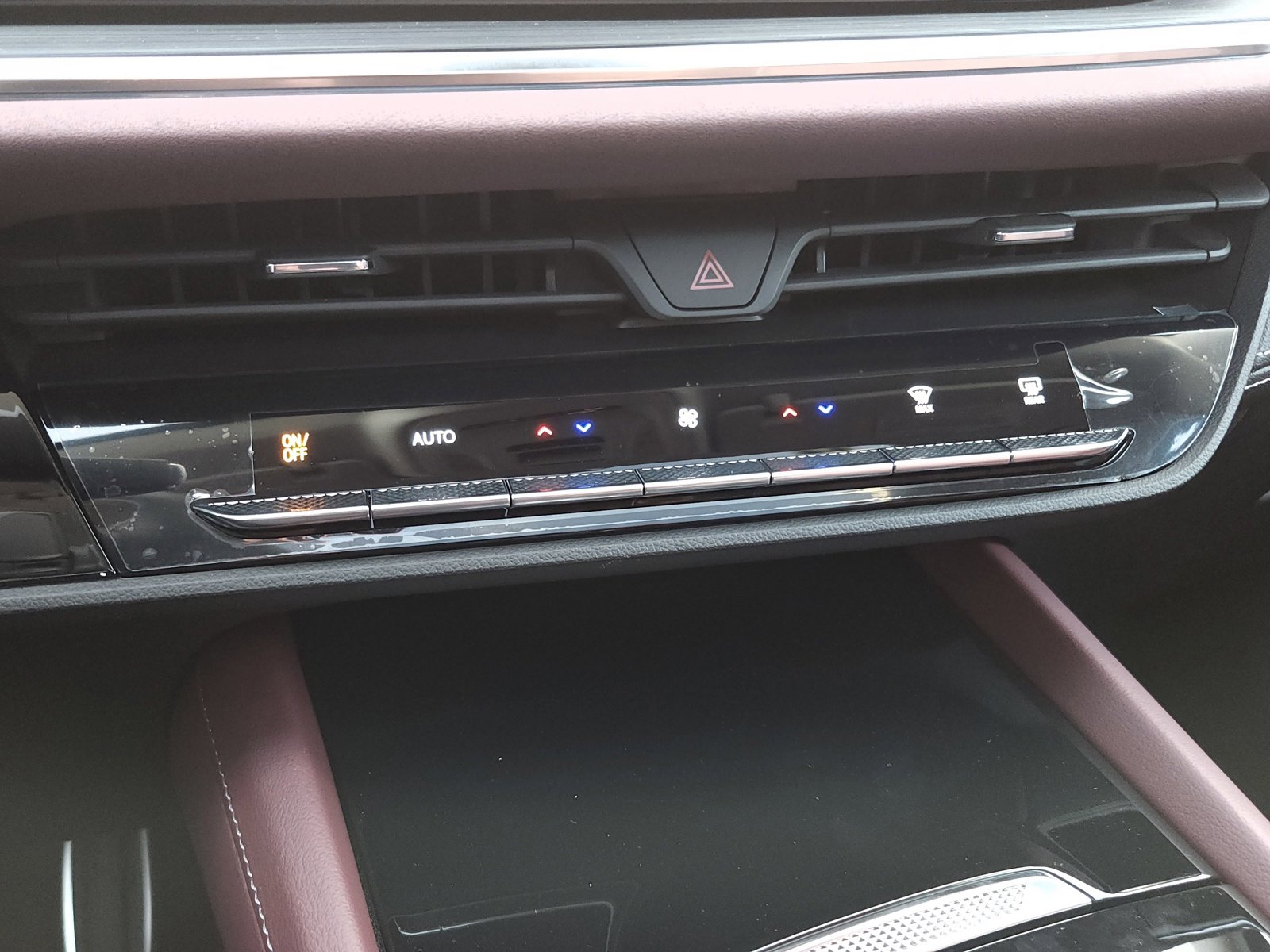 New 2025 Buick Envision Sport Touring image 17