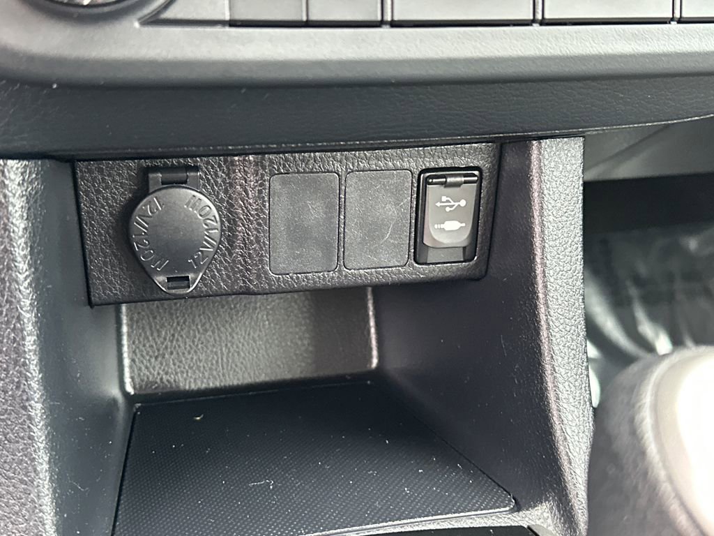Used 2016 Toyota Corolla LE image 25