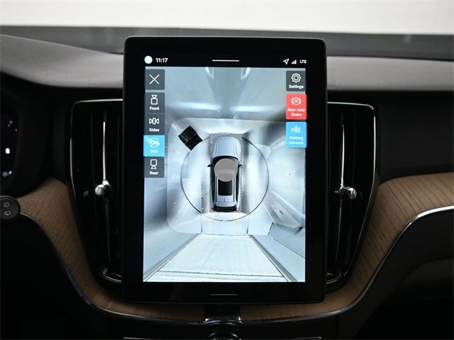 New 2026 Volvo XC60 B5 Plus w/ Protection Package Premier image 21