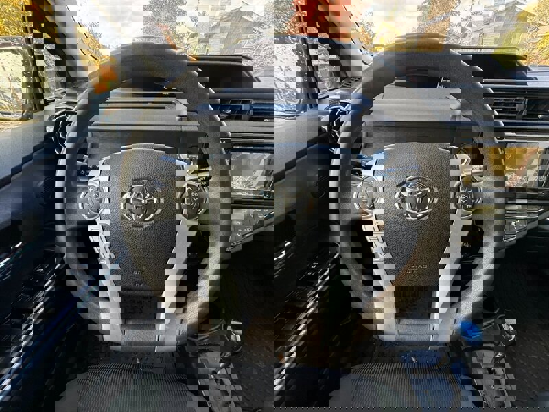 Used 2015 Toyota Prius C Three image 19