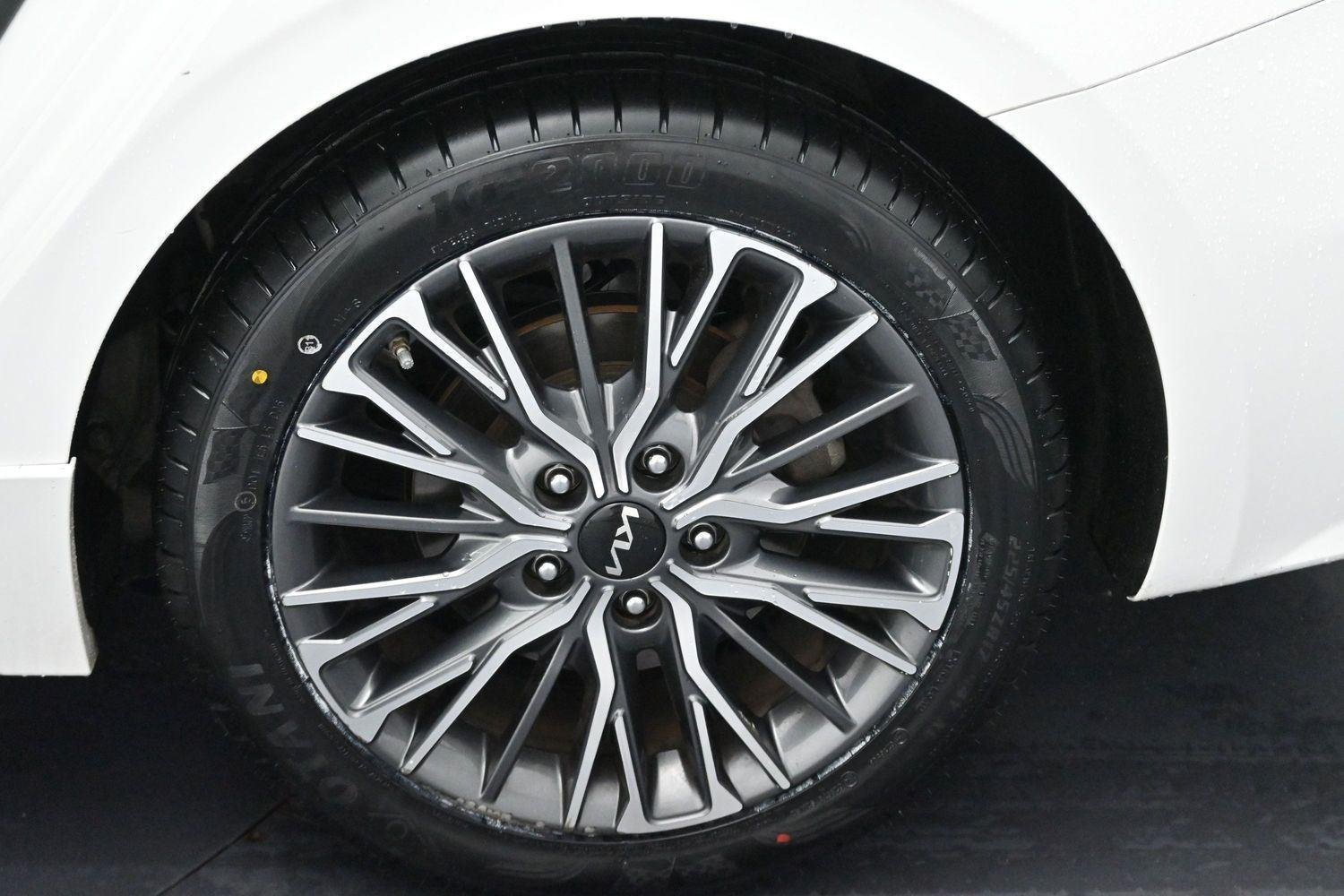 Used 2022 Kia Forte GT-Line w/ GT-Line Premium Package FWD image 34