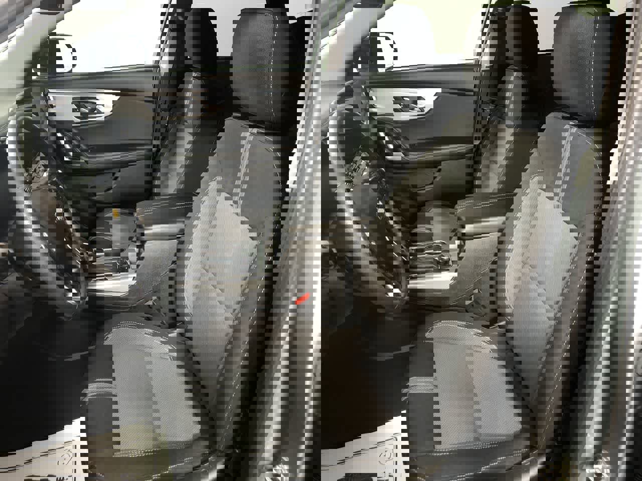 Used 2023 Chevrolet Blazer LT w/ Convenience Package image 13