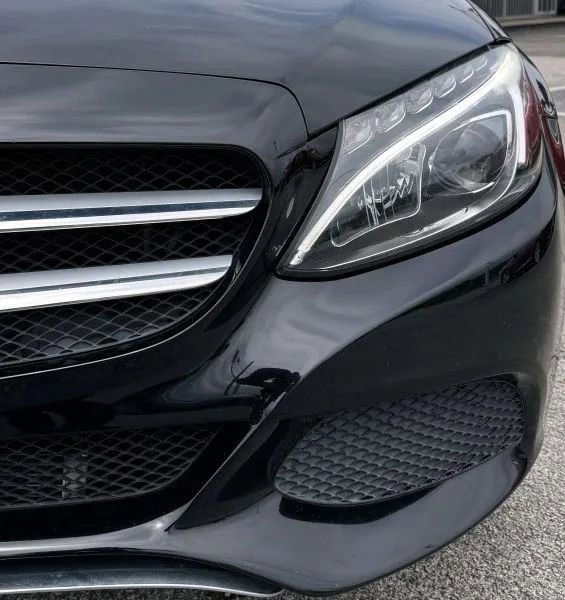 Used 2015 Mercedes-Benz C 300 4MATIC Sedan image 9