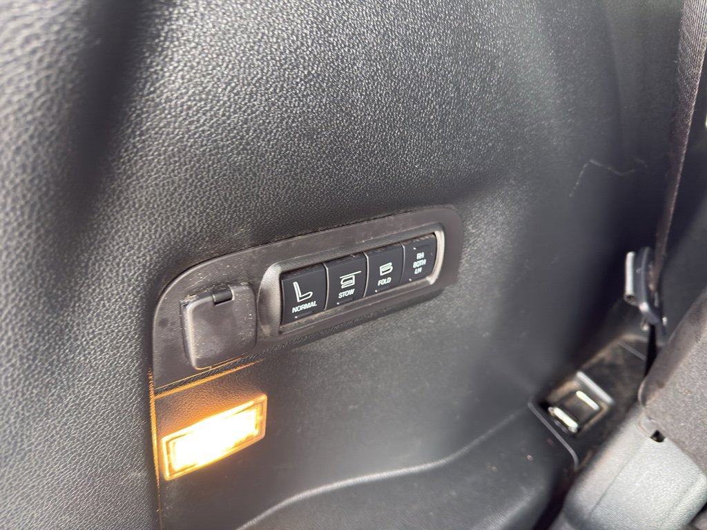 Used 2018 Ford Explorer Sport image 37