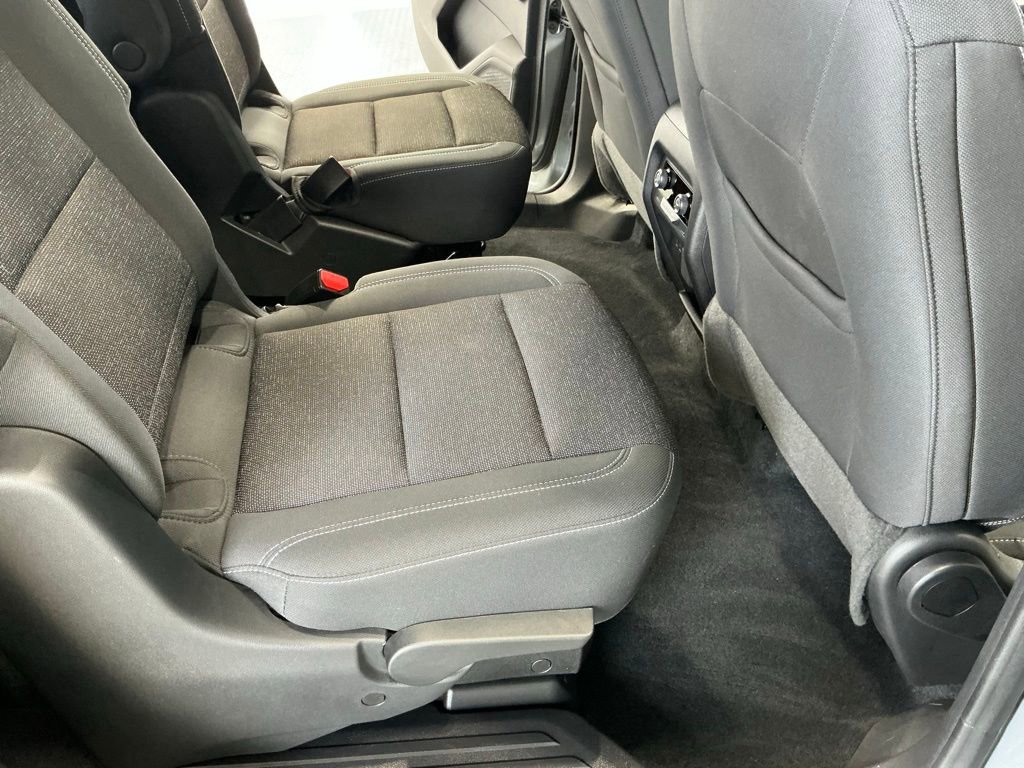 Used 2024 Chevrolet Traverse LT image 23