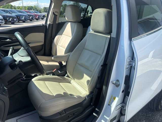 Used 2019 Buick Encore Essence w/ Experience Buick Package AWD/4WD image 13