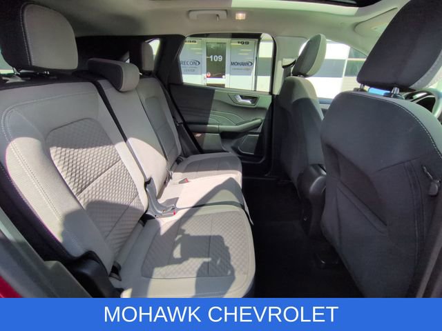 Used 2021 Ford Escape SE w/ SE Sport Appearance Package image 26