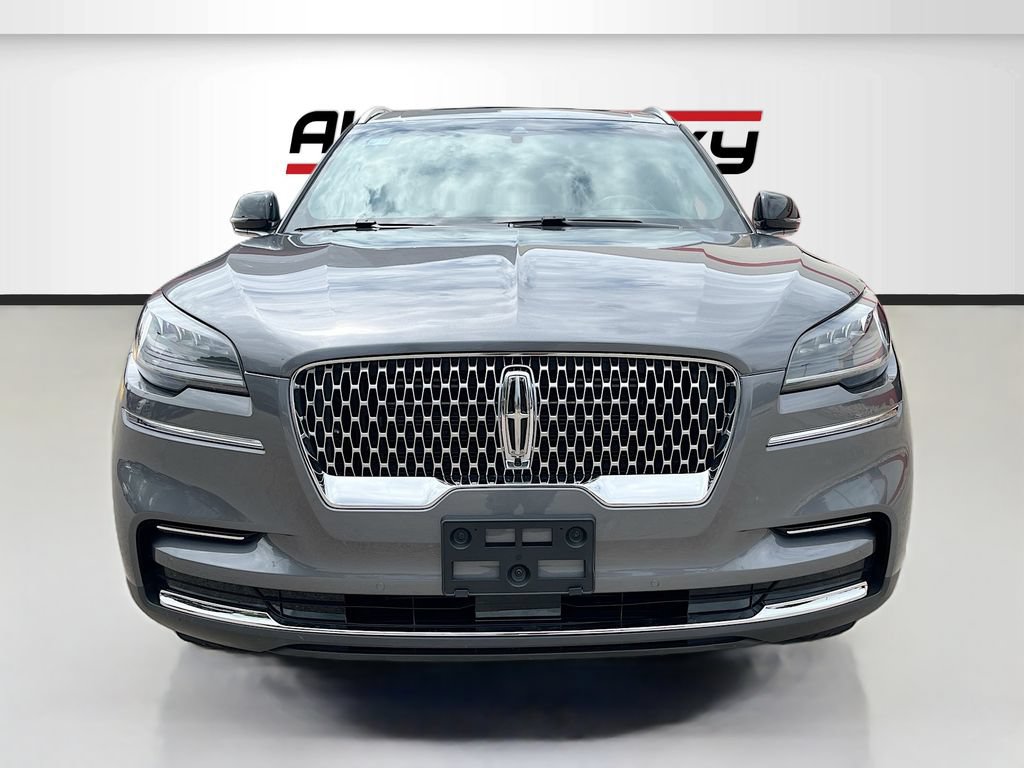 Used 2023 Lincoln Aviator Reserve w/ Equipment Group 201A AWD/4WD image 2