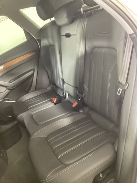 Certified 2023 Audi Q5 2.0T Premium w/ Convenience Package image 8