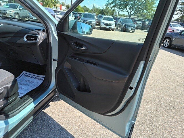 Used 2022 Chevrolet Equinox LT image 17