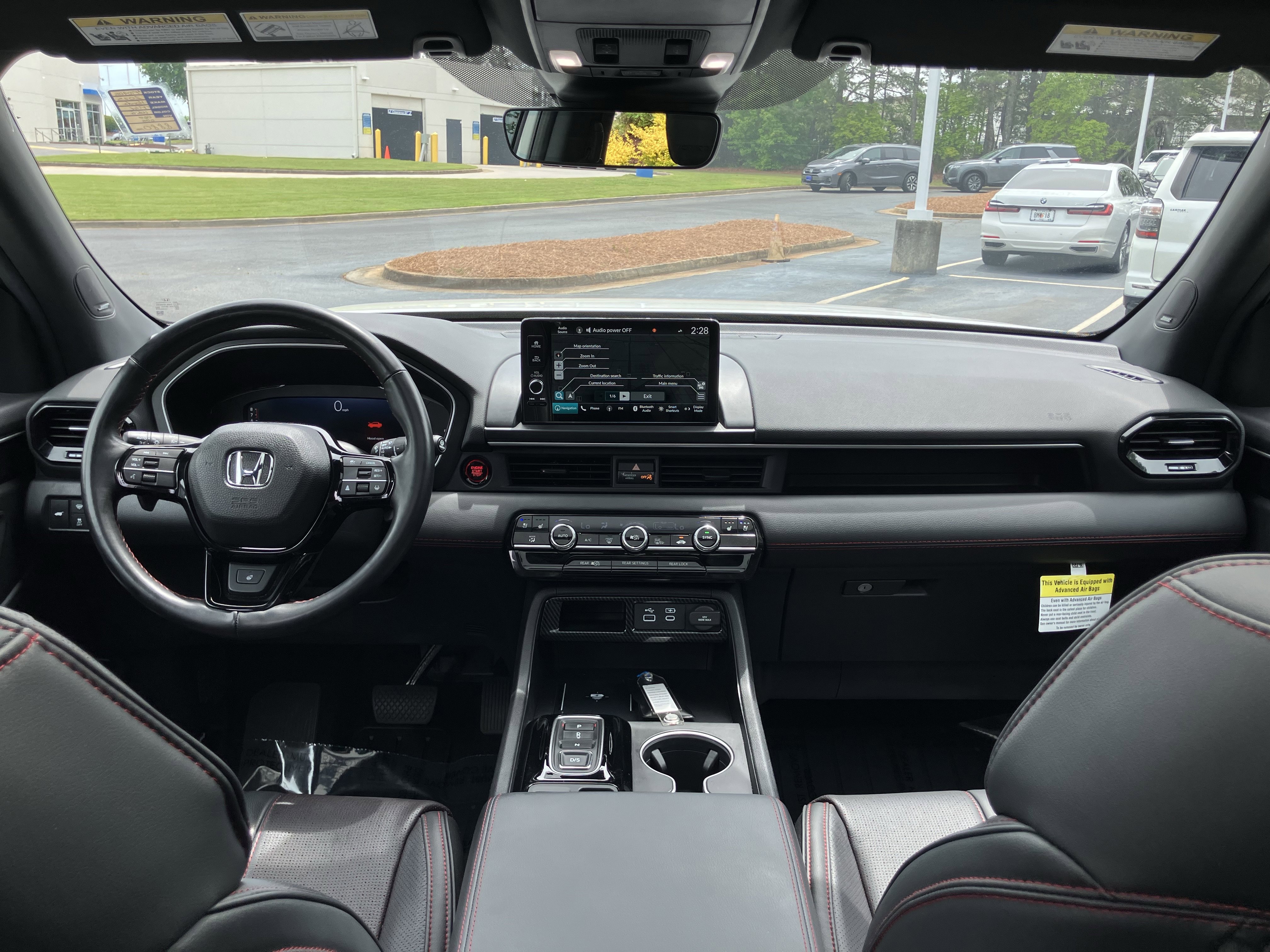 Used 2025 Honda Pilot Black Edition image 33