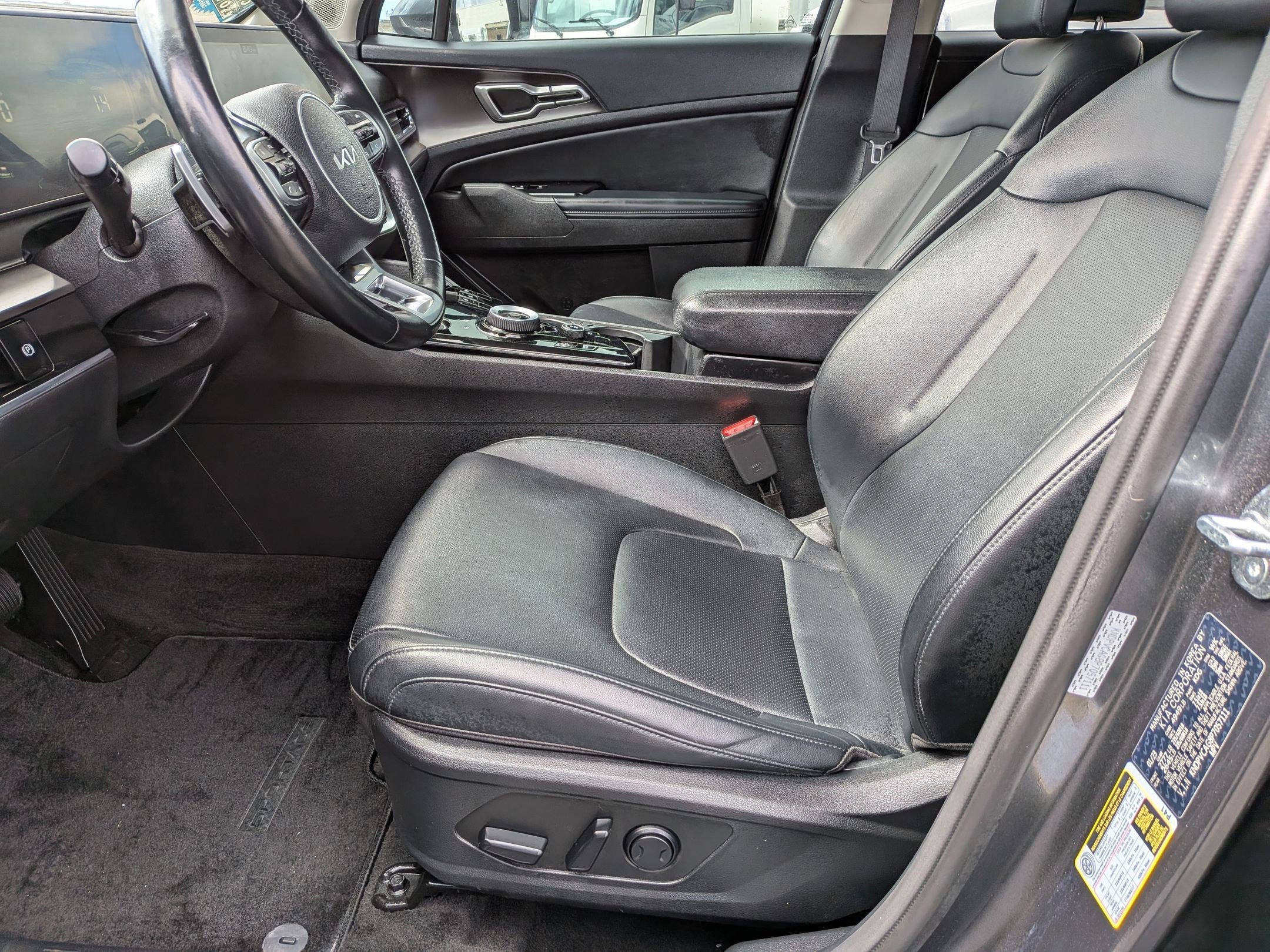 Used 2023 Kia Sportage EX image 24