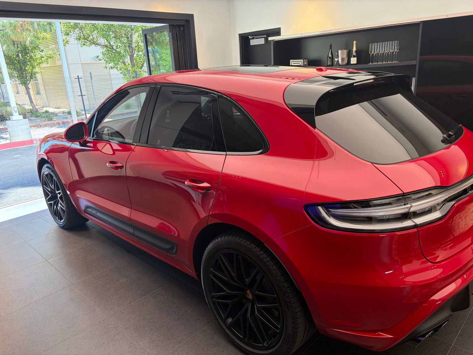 Certified 2026 Porsche Macan GTS AWD/4WD image 5