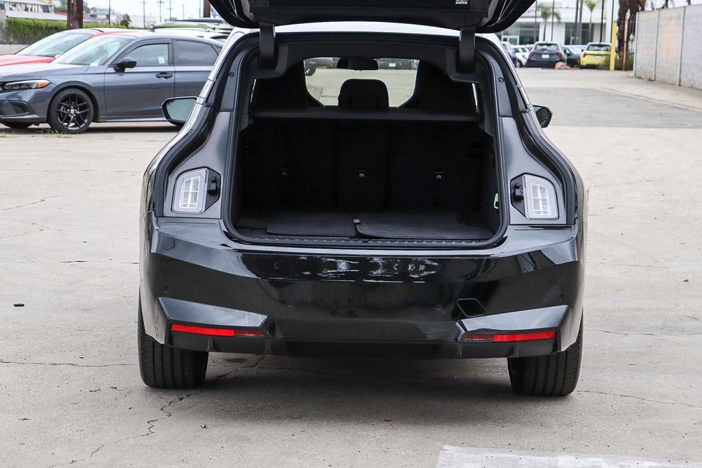 Used 2026 BMW iX xDrive60 w/ Premium Package image 29