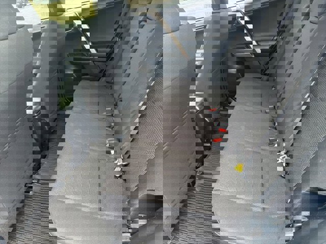 Used 2018 Toyota RAV4 XLE image 17