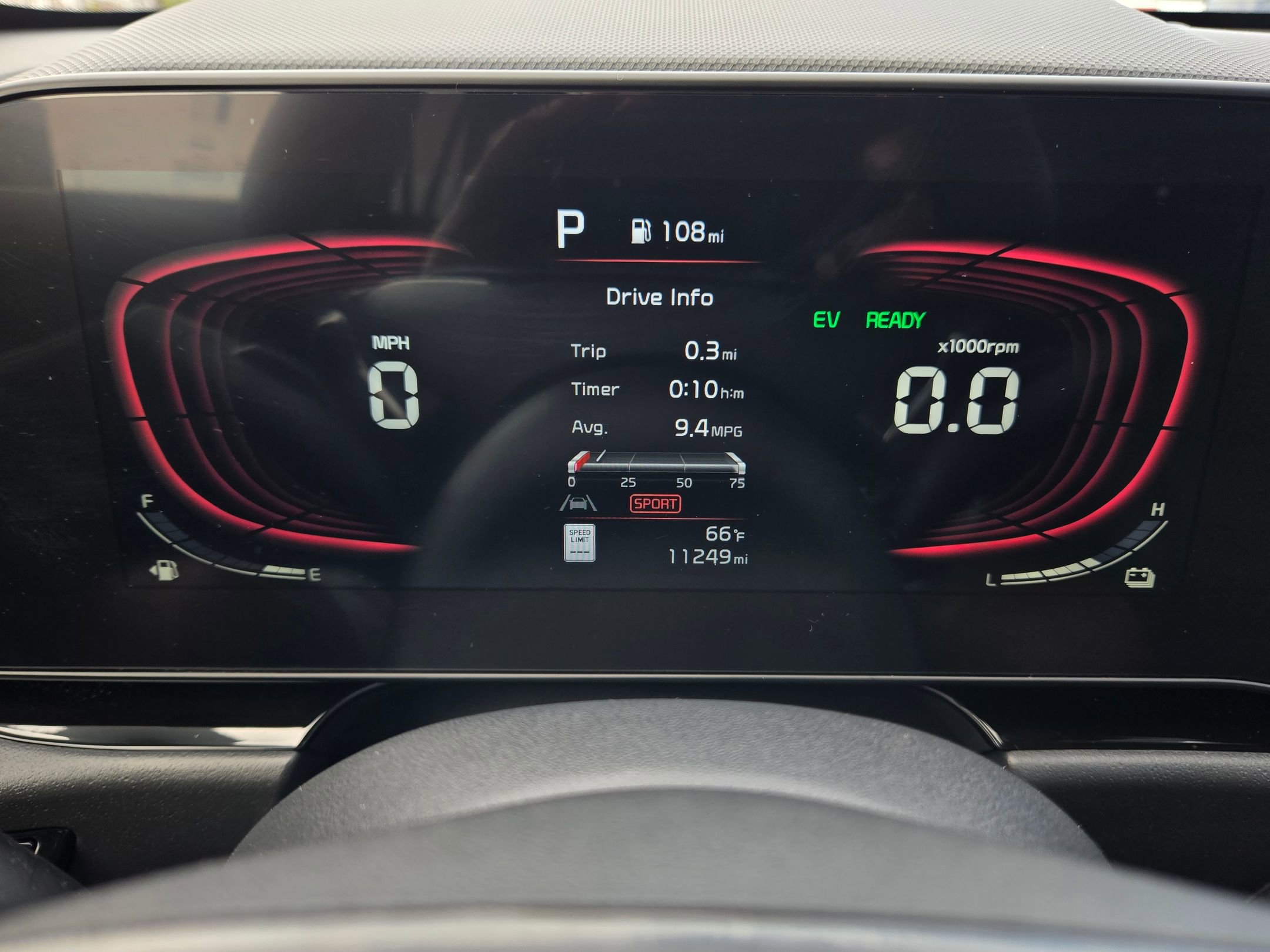 Used 2024 Kia Niro EX image 27