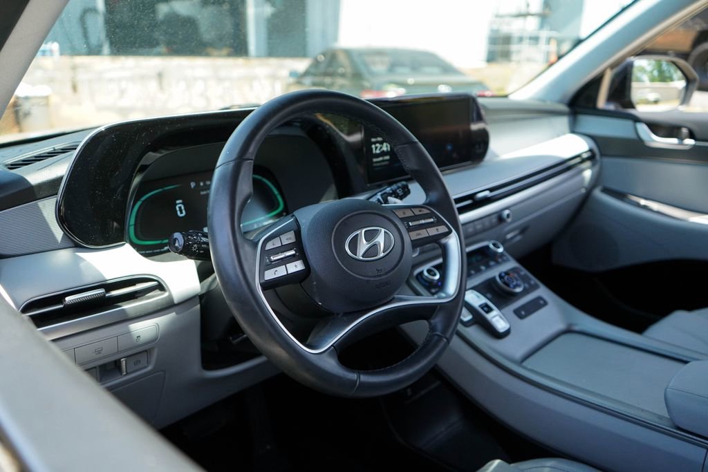 Used 2023 Hyundai Palisade SEL w/ Winter Package AWD/4WD image 6