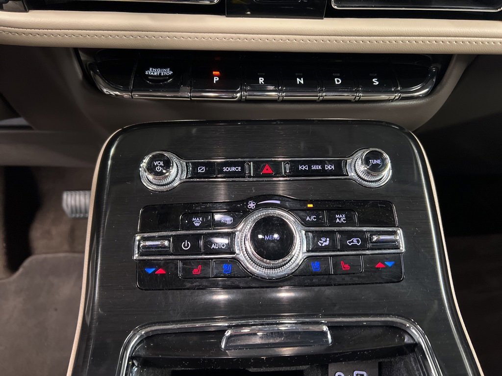 Certified 2022 Lincoln Nautilus Reserve image 13