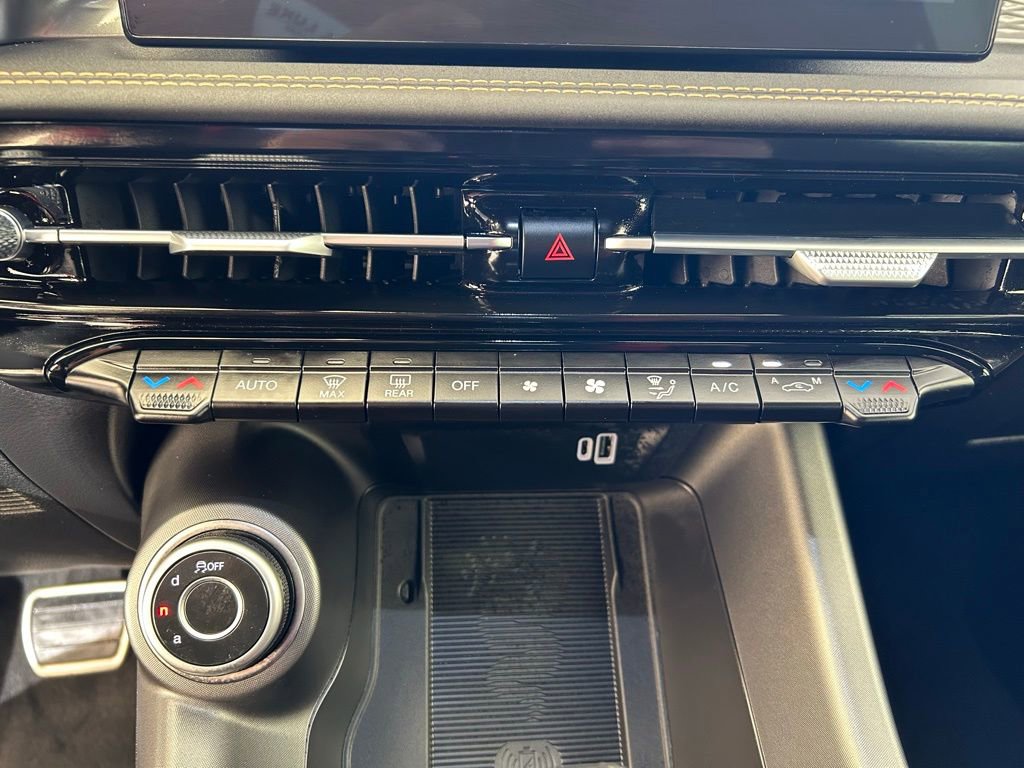 New 2025 Alfa Romeo Tonale AWD/4WD image 32