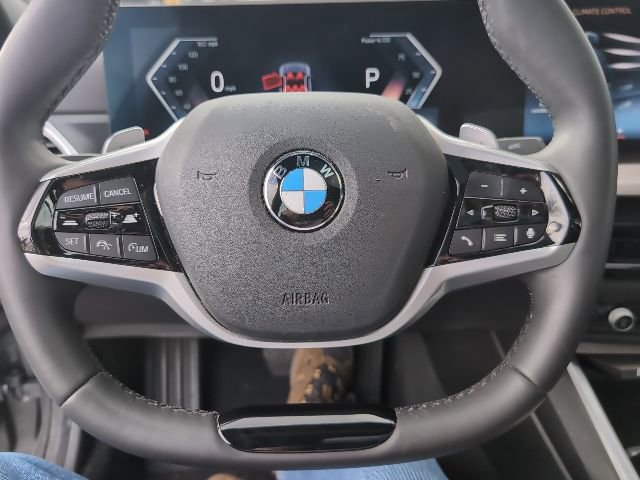 Used 2025 BMW 330i Sedan image 11