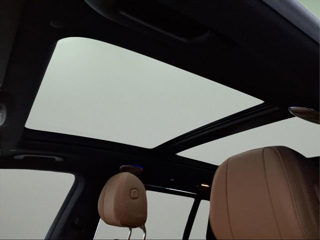 Used 2024 Mercedes-Benz GLS 450 4MATIC image 12