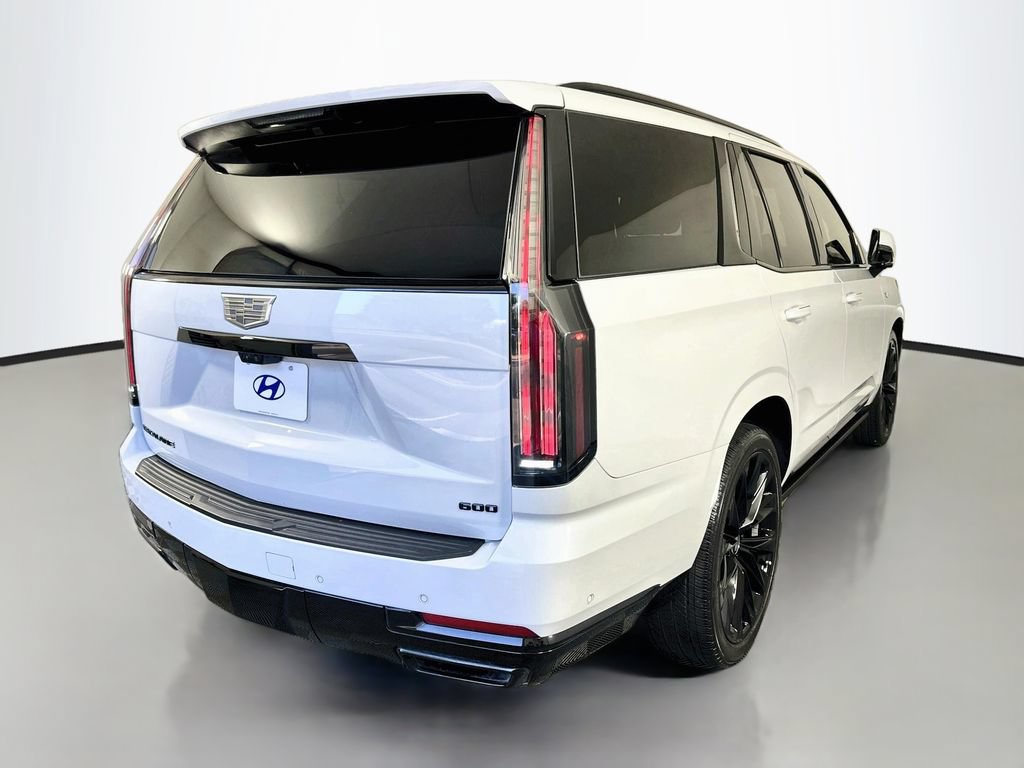 Used 2026 Cadillac Escalade Platinum Sport w/ LPO, ONYX Package AWD/4WD image 5