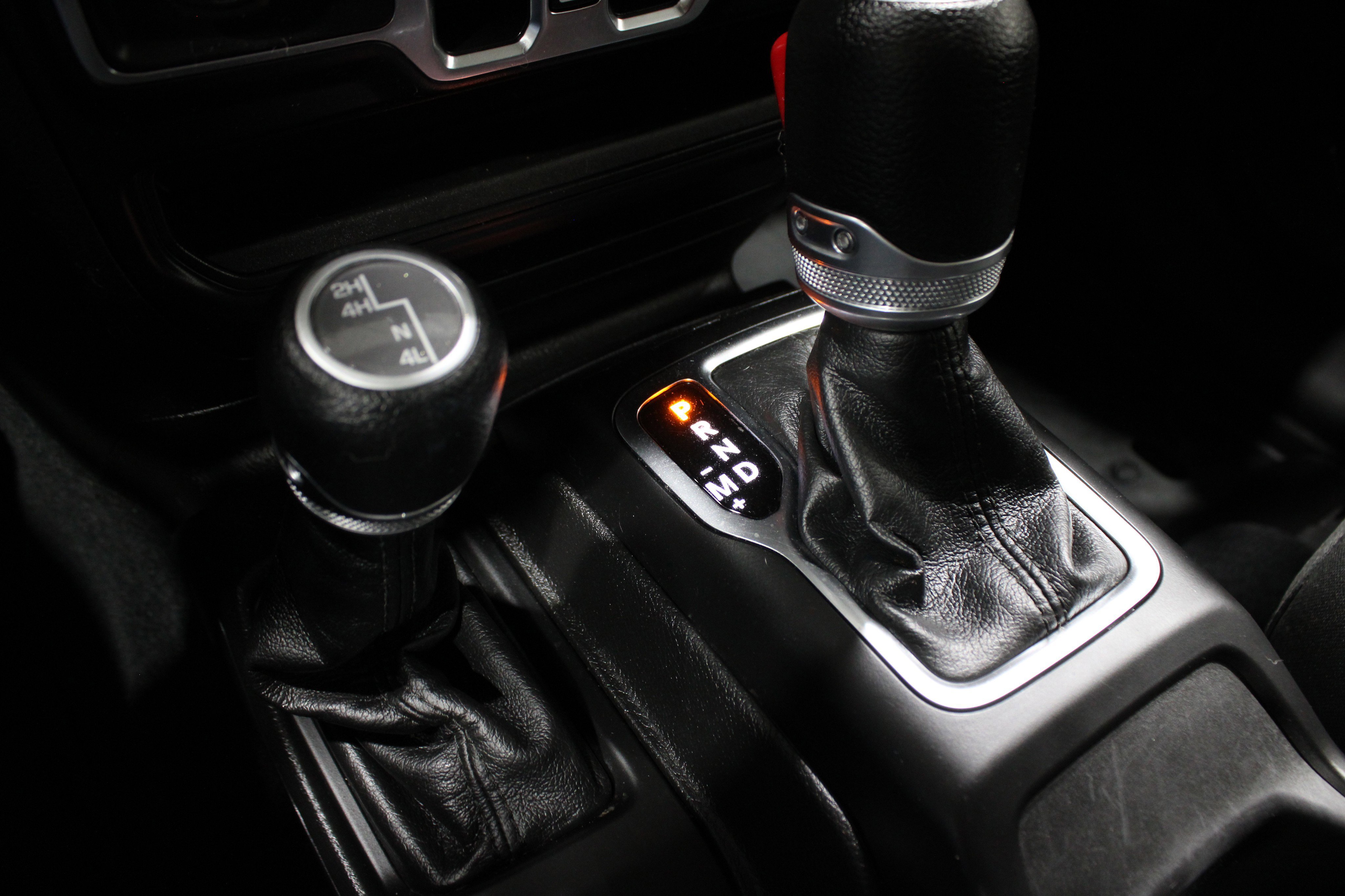 Used 2023 Jeep Gladiator Willys image 22