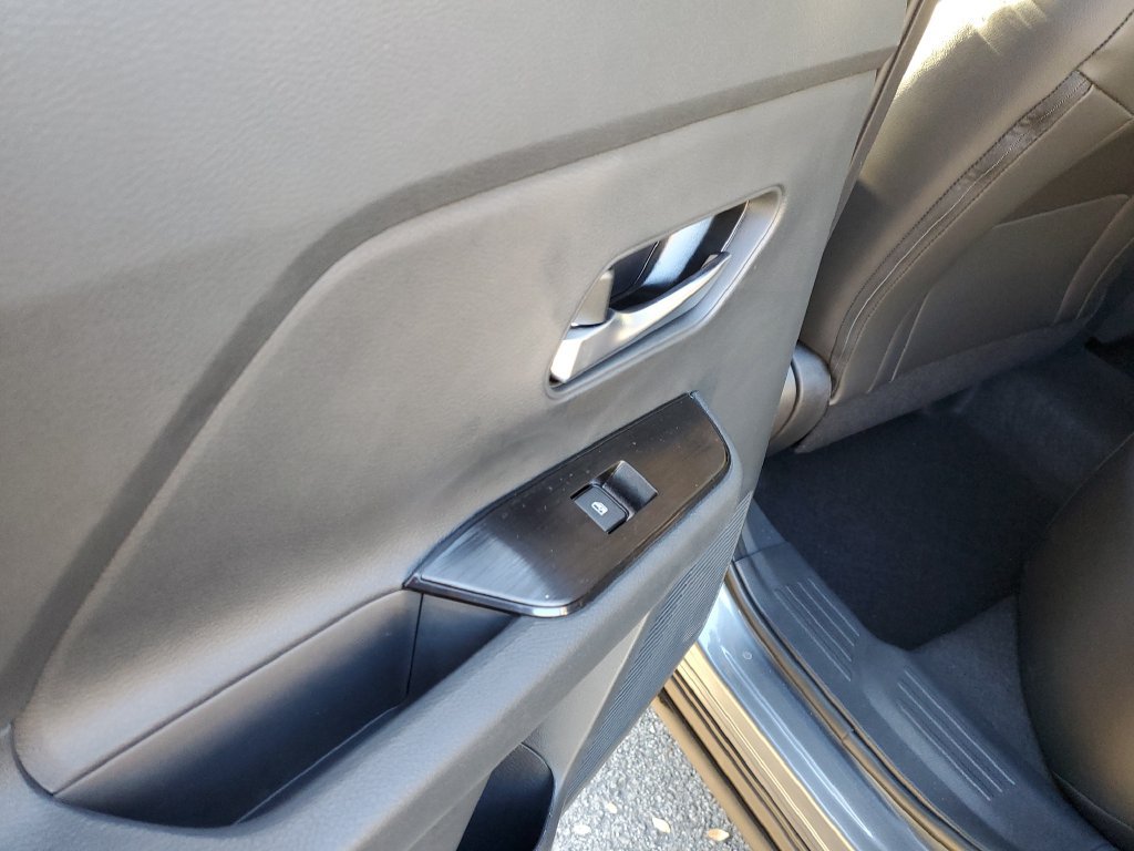New 2027 Nissan Kicks SR FWD image 11