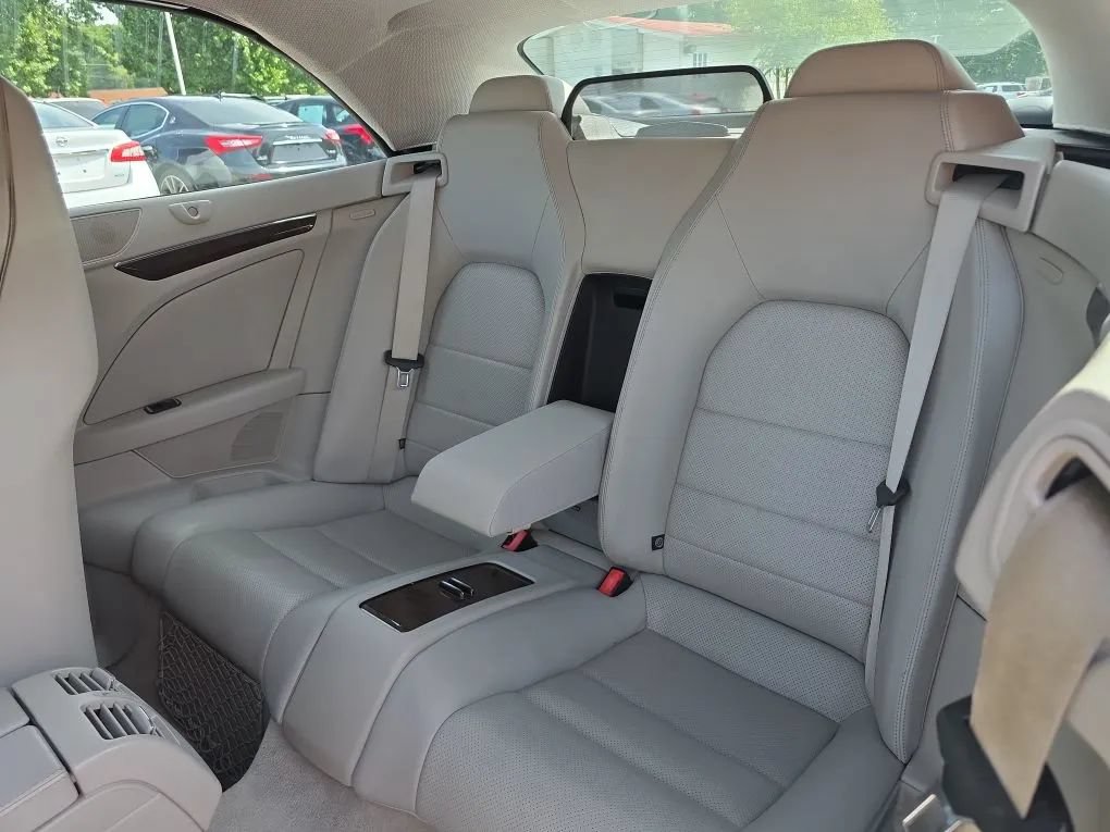 Used 2011 Mercedes-Benz E 550 Cabriolet w/ Premium 2 Pkg image 40