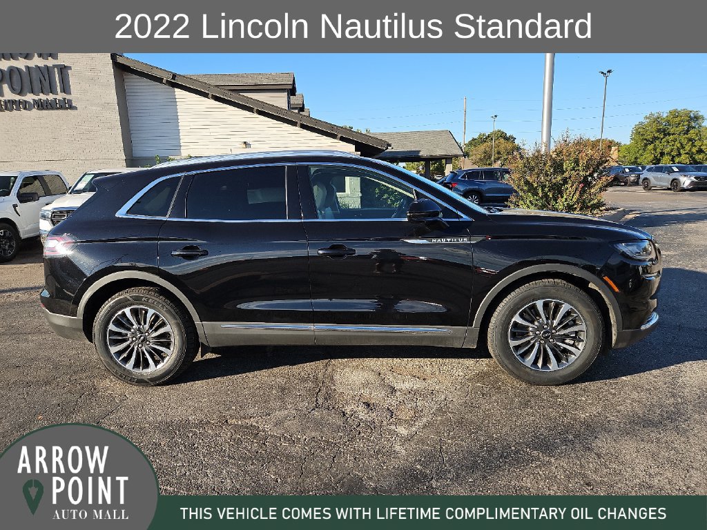 Used 2022 Lincoln Nautilus FWD w/ Premium Package image 13