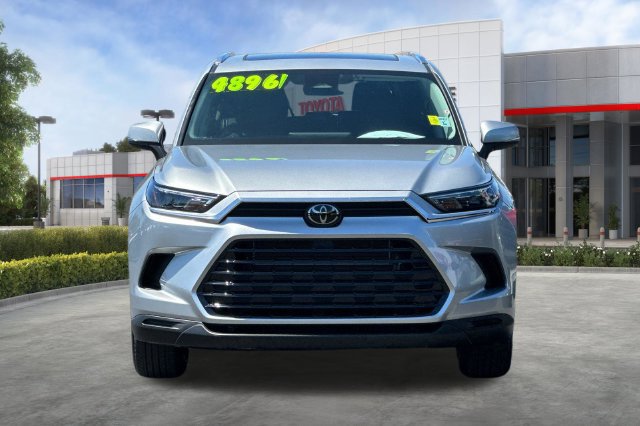 Used 2024 Toyota Grand Highlander AWD Hybrid image 11