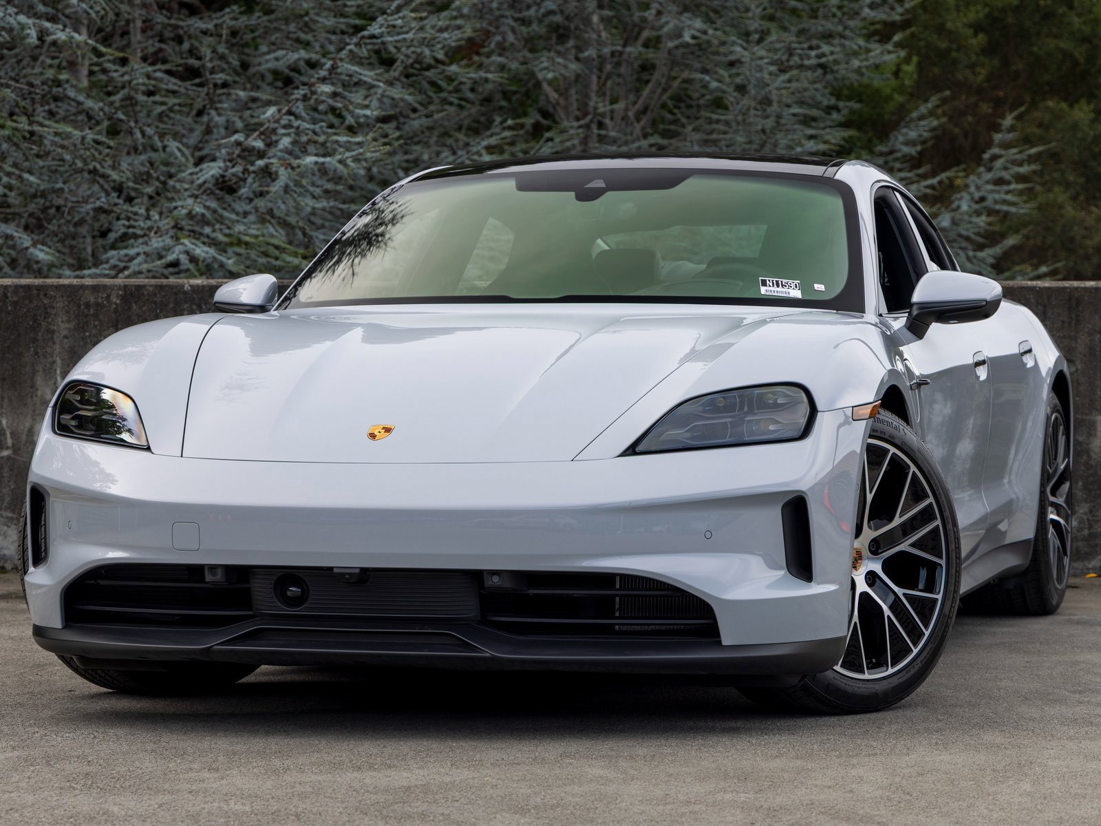 New 2025 Porsche Taycan image 1