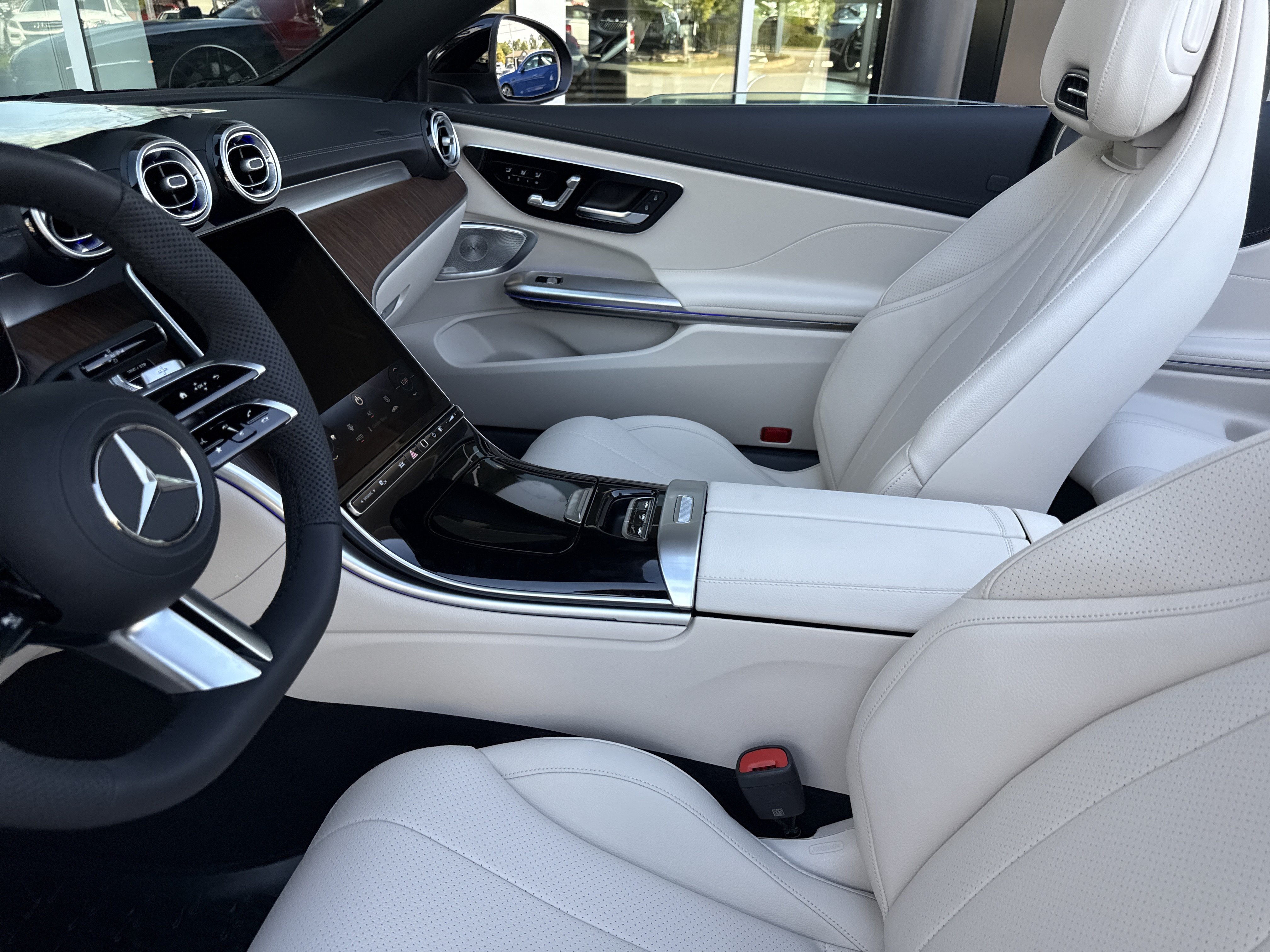 New 2027 Mercedes-Benz CLE 300 4MATIC Cabriolet image 19