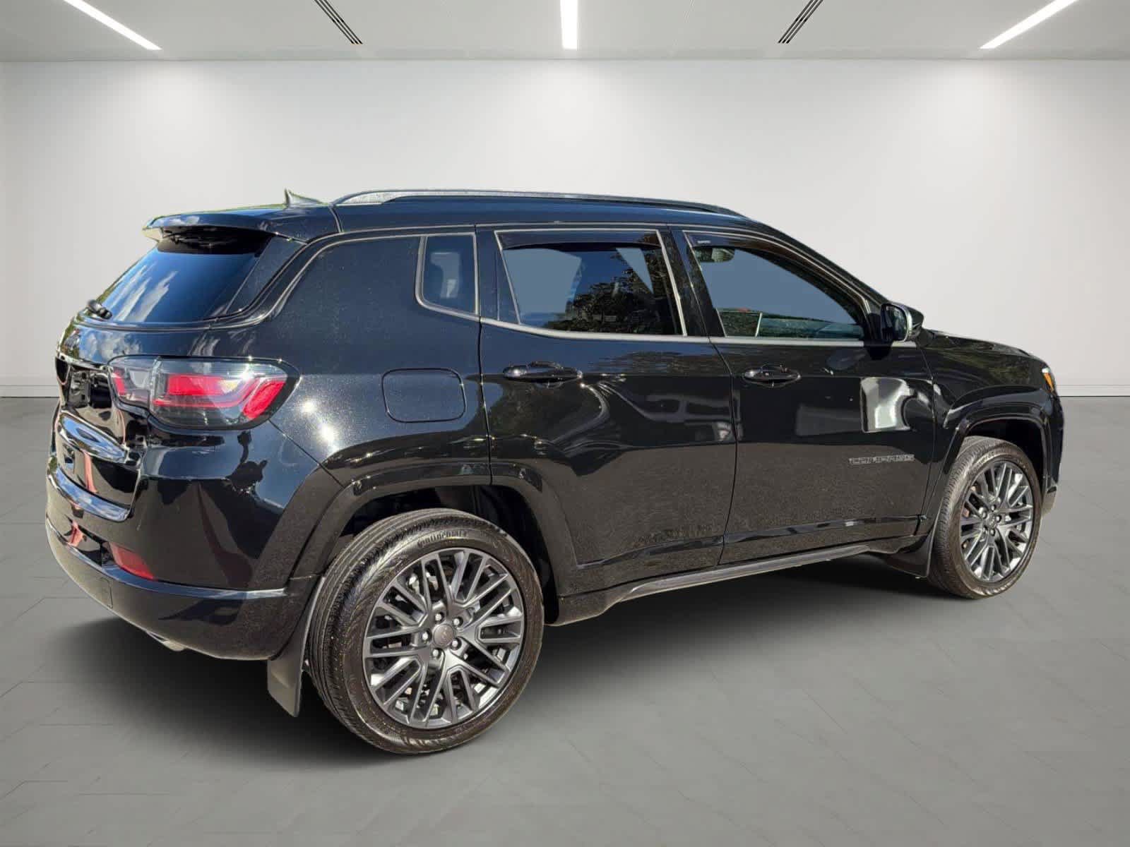 Used 2022 Jeep Compass High Altitude AWD/4WD image 4