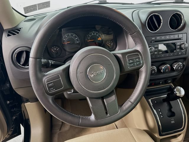 Used 2014 Jeep Patriot Latitude w/ Sun/Sound Group AWD/4WD image 13