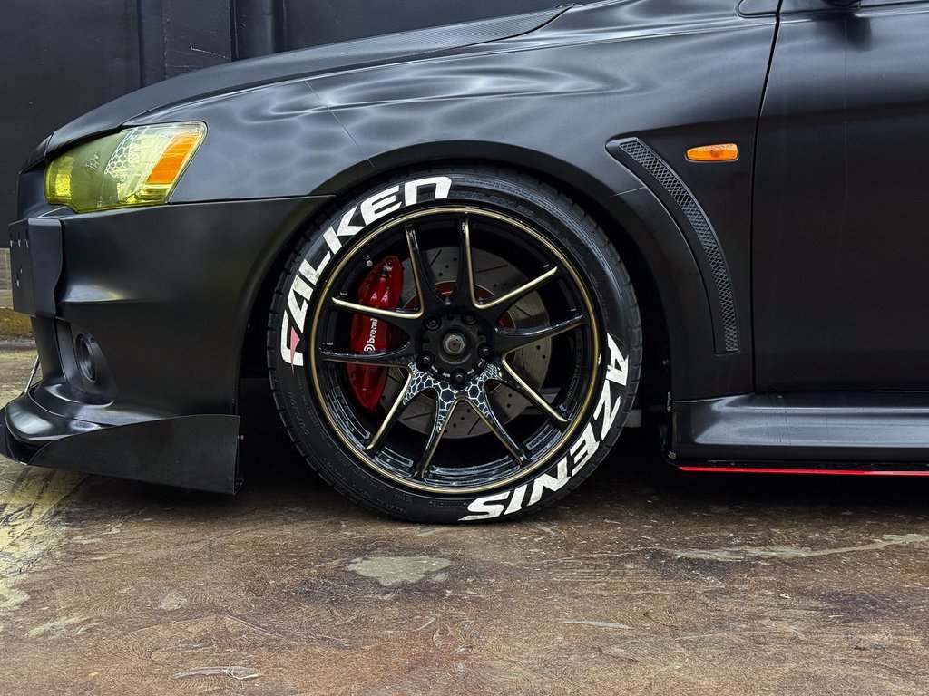 Used 2014 Mitsubishi Lancer Evolution GSR image 3