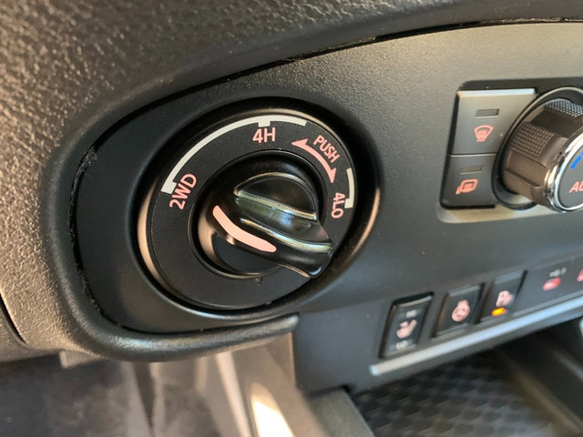 Used 2022 Nissan Frontier SV AWD/4WD image 24