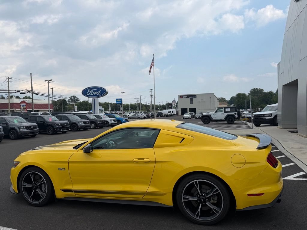 Used 2016 Ford Mustang GT Premium w/ Equipment Group 401A RWD image 12
