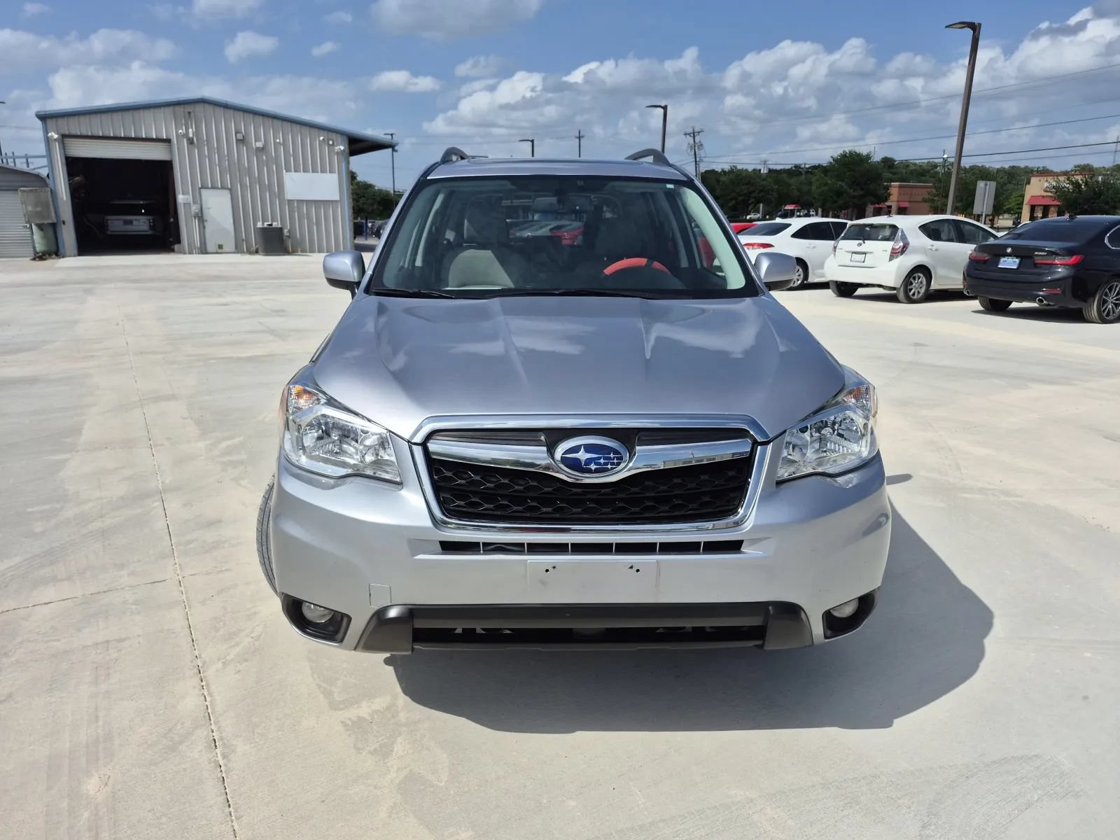 Used 2016 Subaru Forester 2.5i Limited AWD/4WD image 3