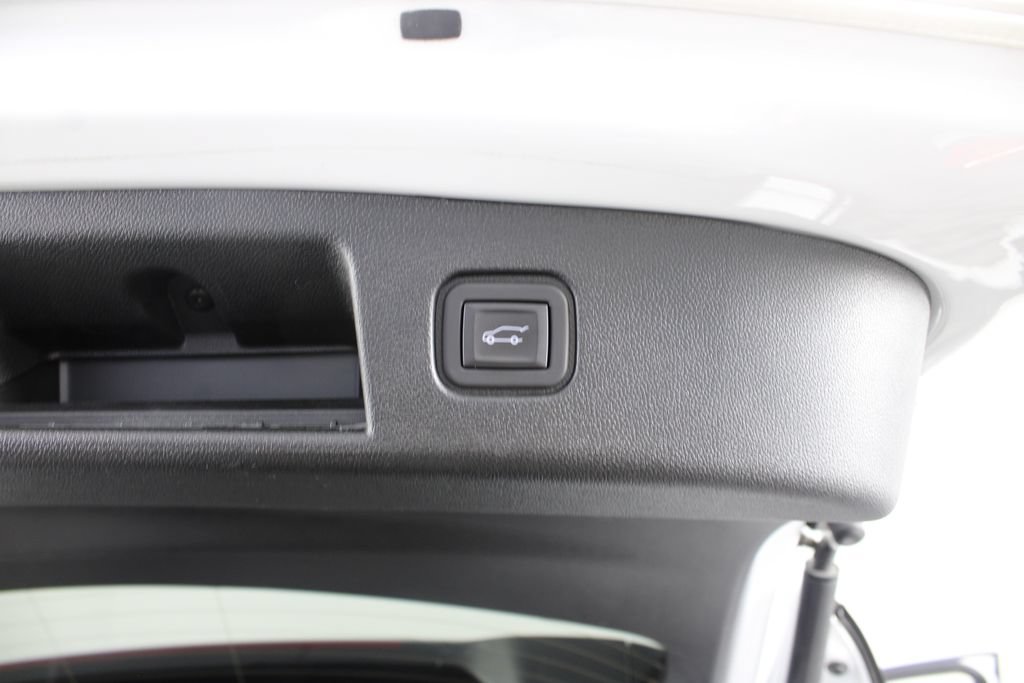 Used 2024 Chevrolet Blazer EV LT AWD/4WD image 20